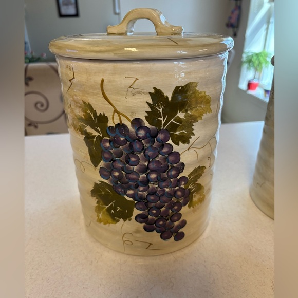 VTG Tabletops Unlimited Cabernet Collection Ceramic Canisters Set Of 3 - Picture 2 of 13